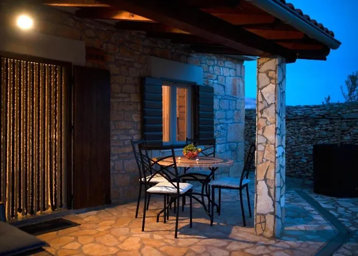 Villa Rural Wellness Validzici